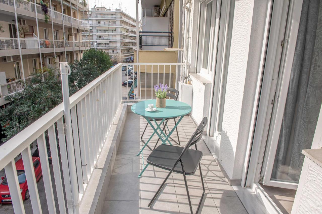 Aitolou Apartment Near The Sea Thessaloniki Exterior photo